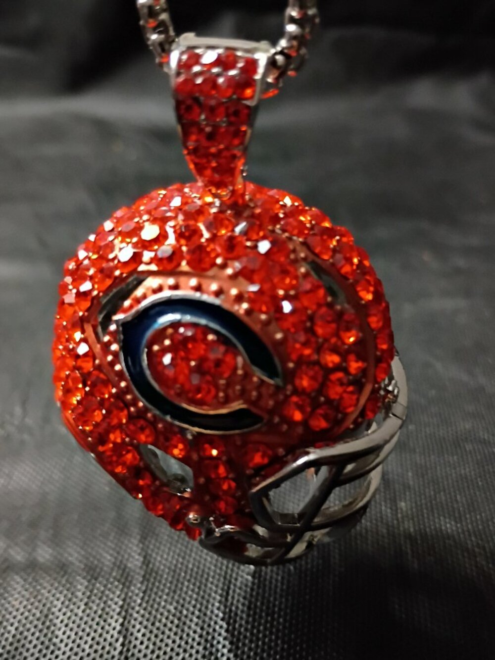 Chicago Bears Pendant... Fast shipped from USA - Picture 2 of 4